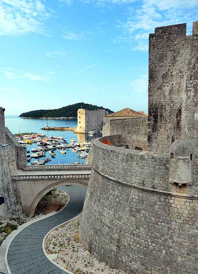 52 Beautiful Pictures of Dubrovnik to give you wanderlust. Photos of Croatia Old City Walls, UNESCO sites, Game of Thrones Locations & the Azure Sea.